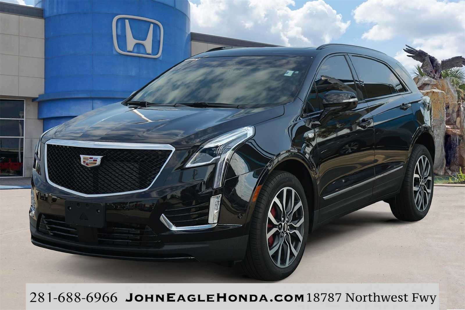 Thumbnail: 2024 Cadillac XT5 - 1
