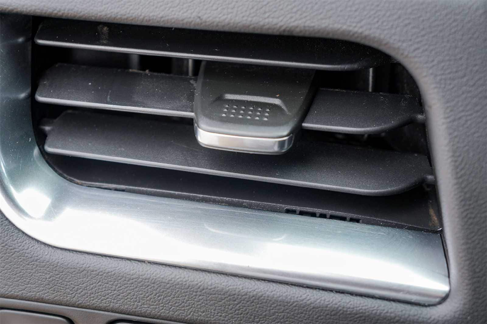 Thumbnail: 2022 Chevrolet Tahoe - 28