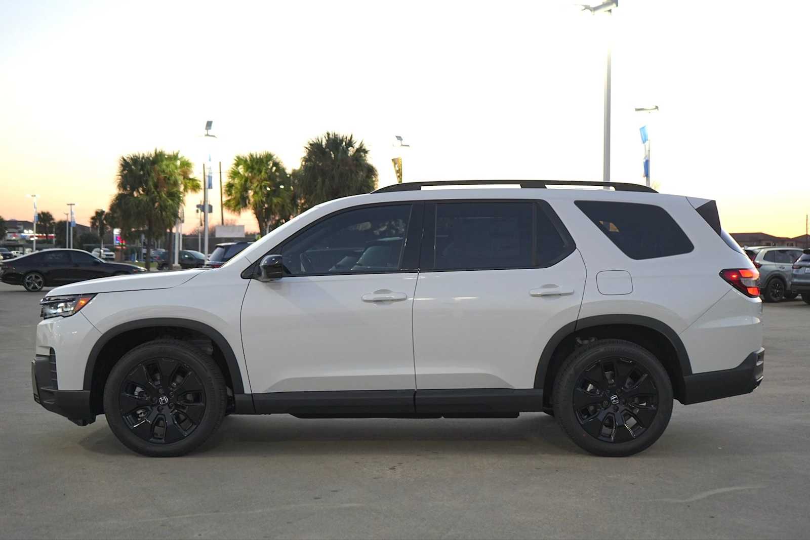 Thumbnail: 2026 Honda Pilot - 3