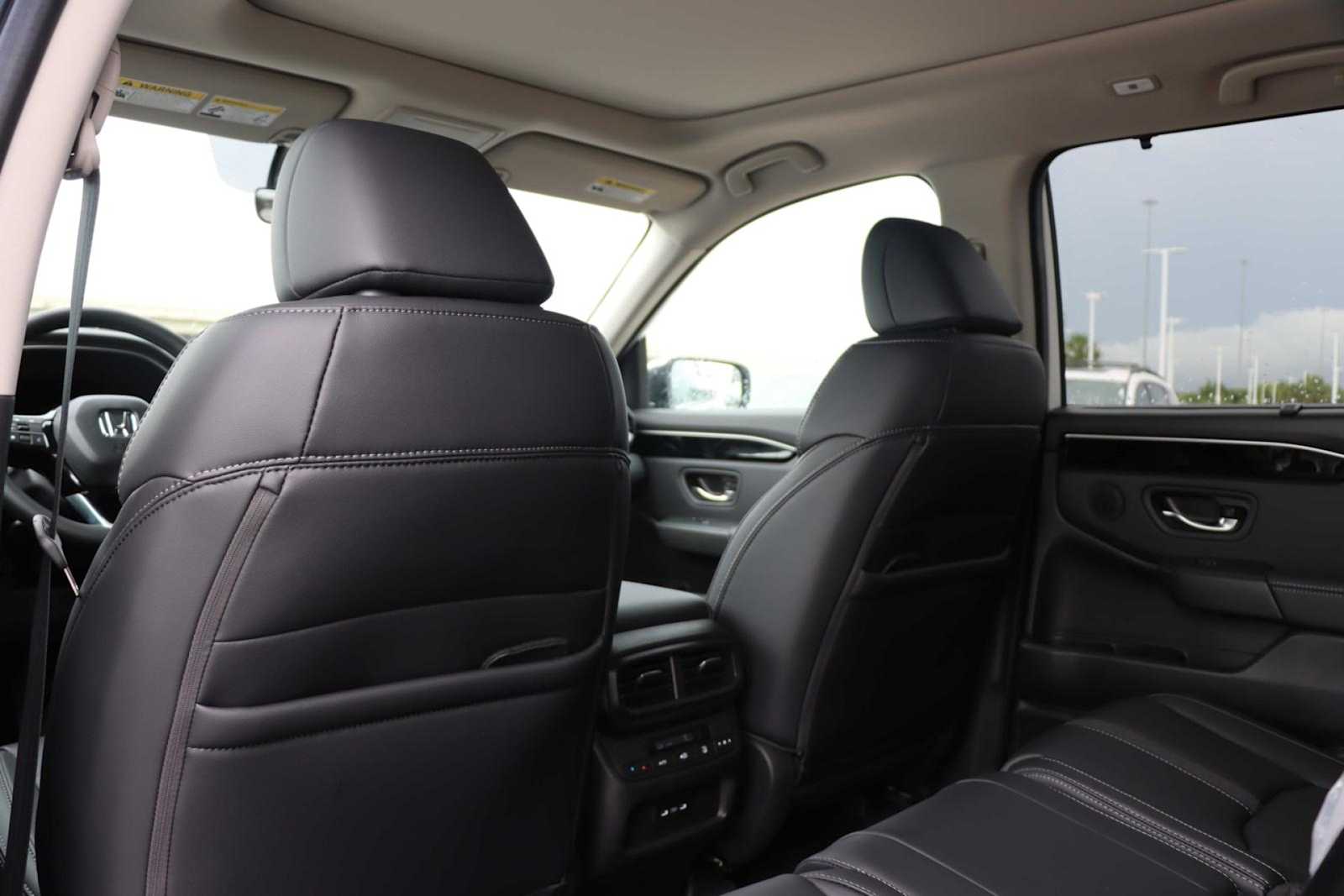 Thumbnail: 2025 Honda Pilot - 13