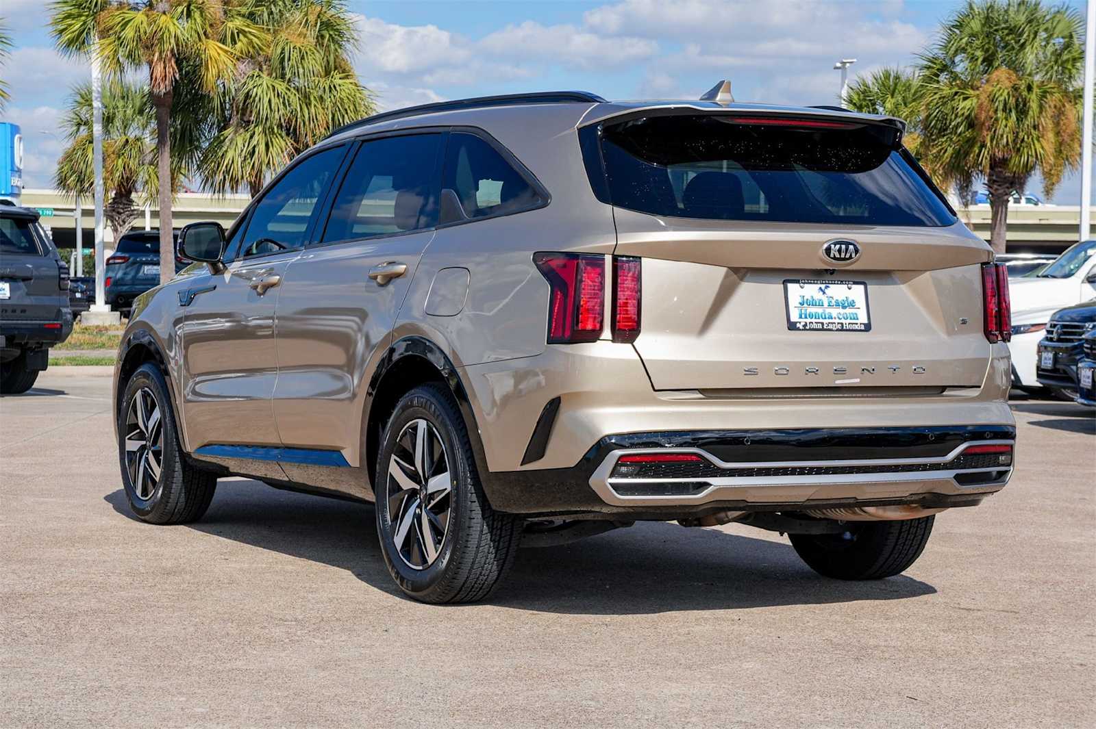 Thumbnail: 2021 Kia Sorento - 4