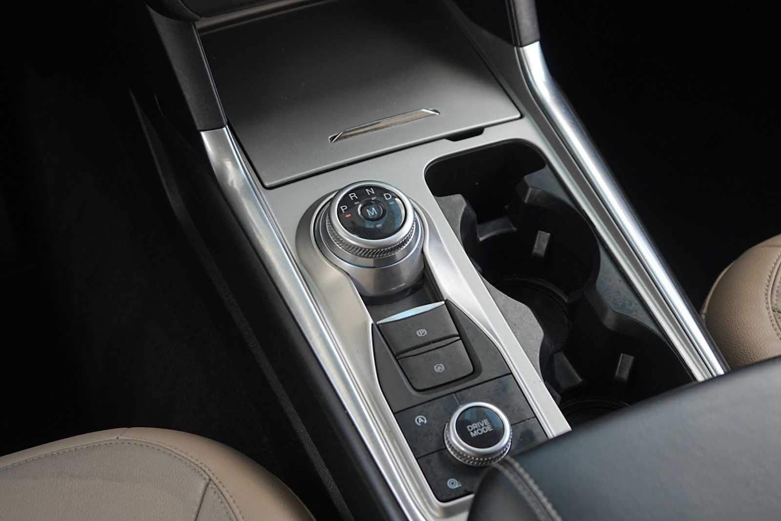 Thumbnail: 2020 Ford Explorer - 20