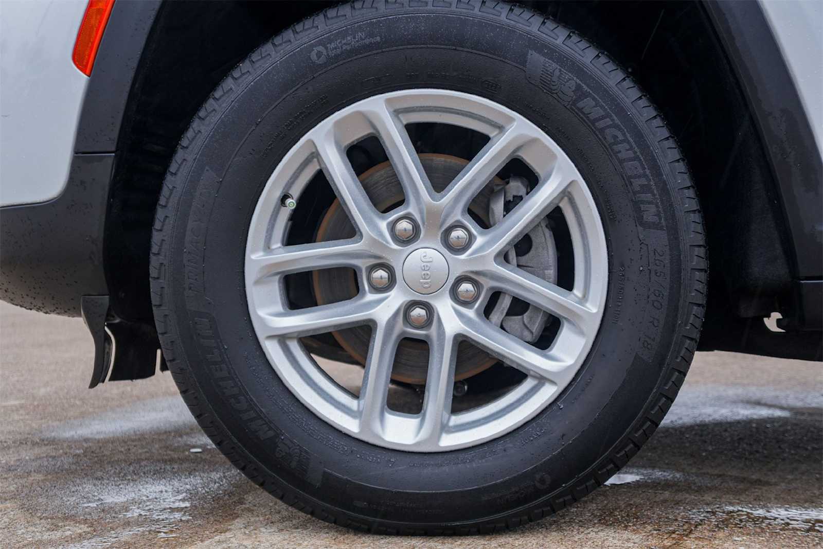 Thumbnail: 2023 Jeep Grand Cherokee - 8