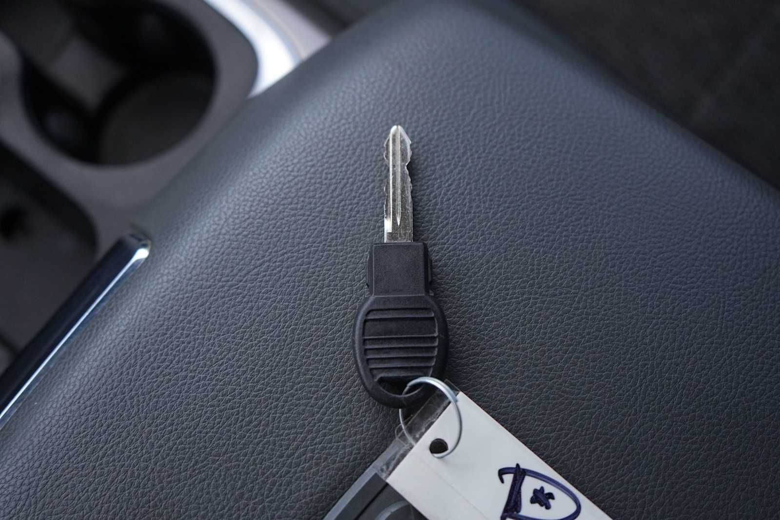 Thumbnail: 2020 RAM 1500 Classic - 28