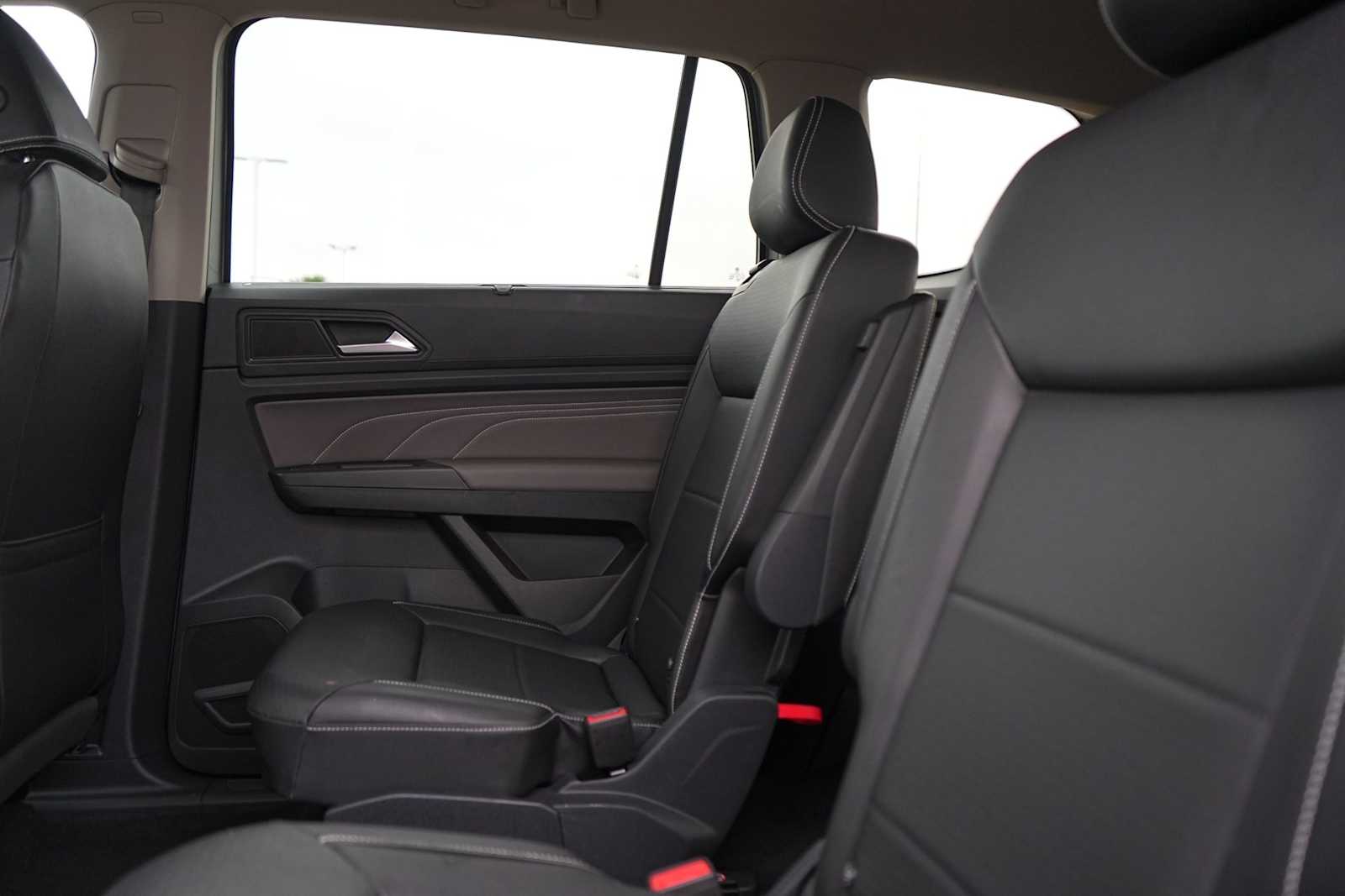 Thumbnail: 2023 Volkswagen Atlas - 14