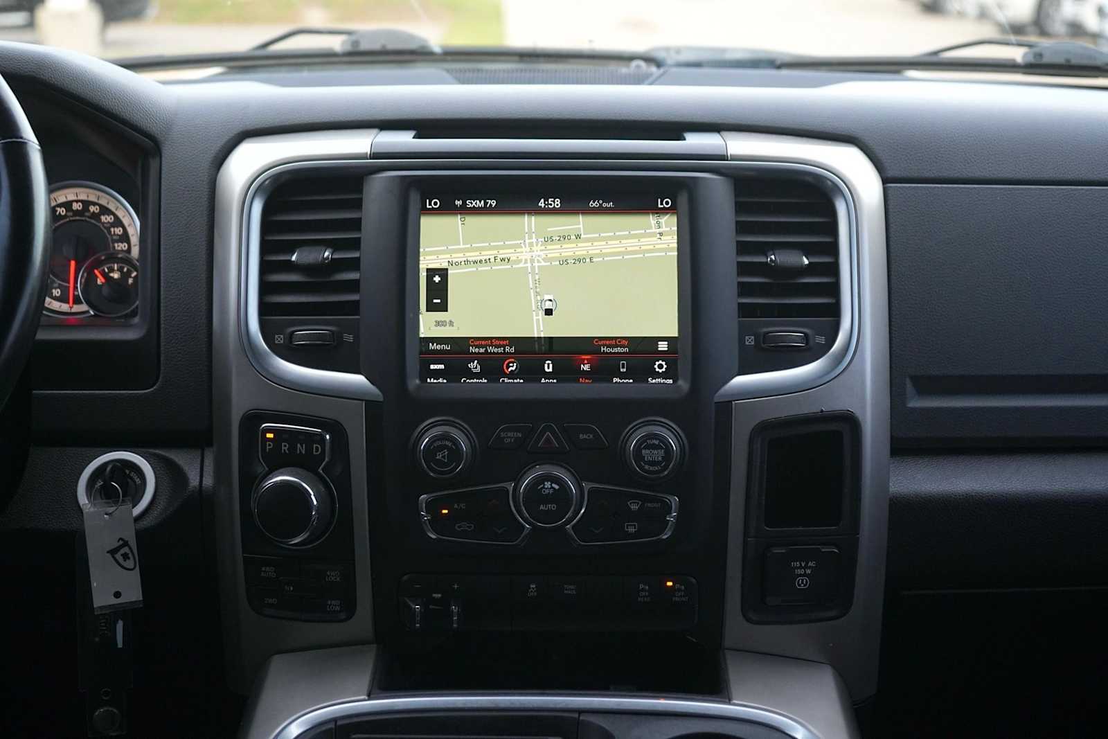 Thumbnail: 2020 RAM 1500 Classic - 19