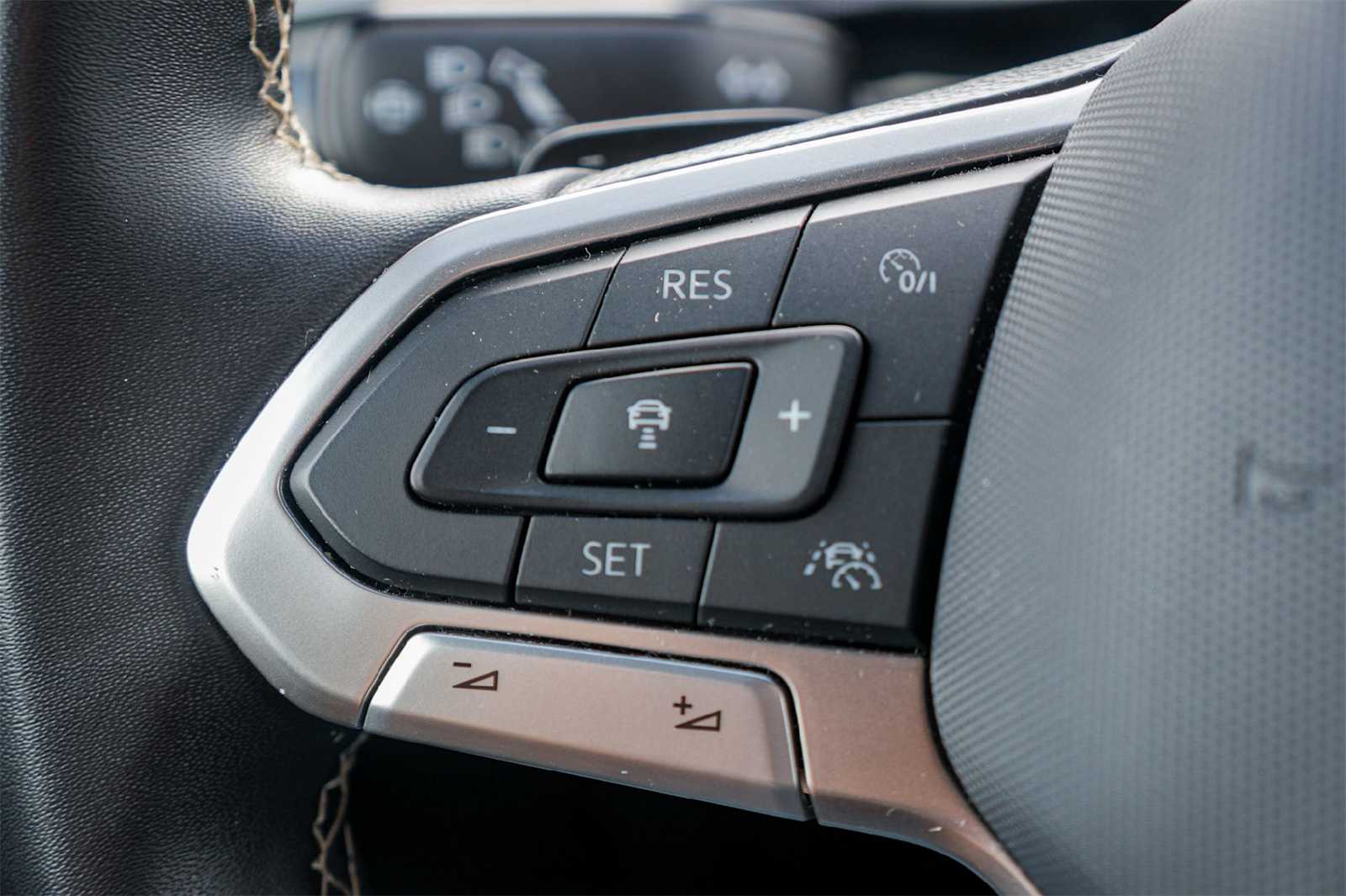 Thumbnail: 2024 Volkswagen Atlas - 24