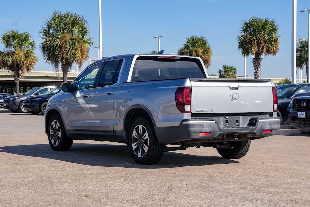 Used 2017 Honda Ridgeline RTL FWD Truck Crew Cab