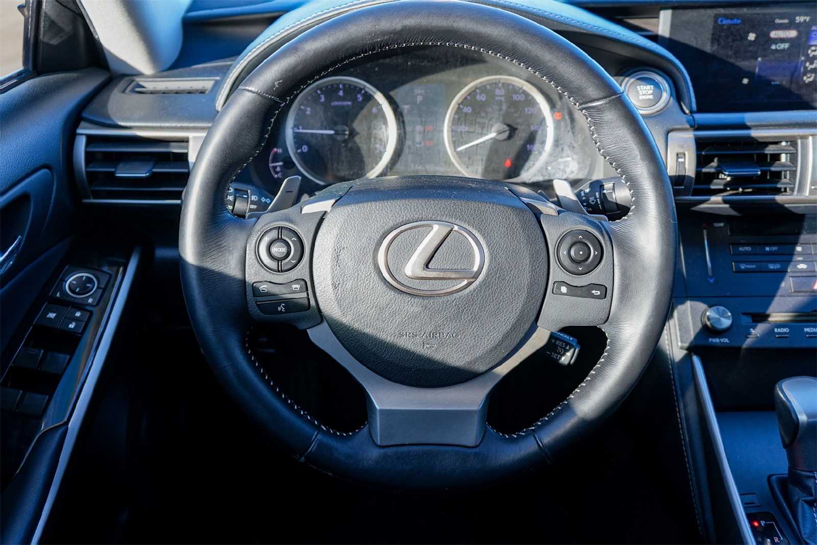 Thumbnail: 2015 Lexus IS - 15