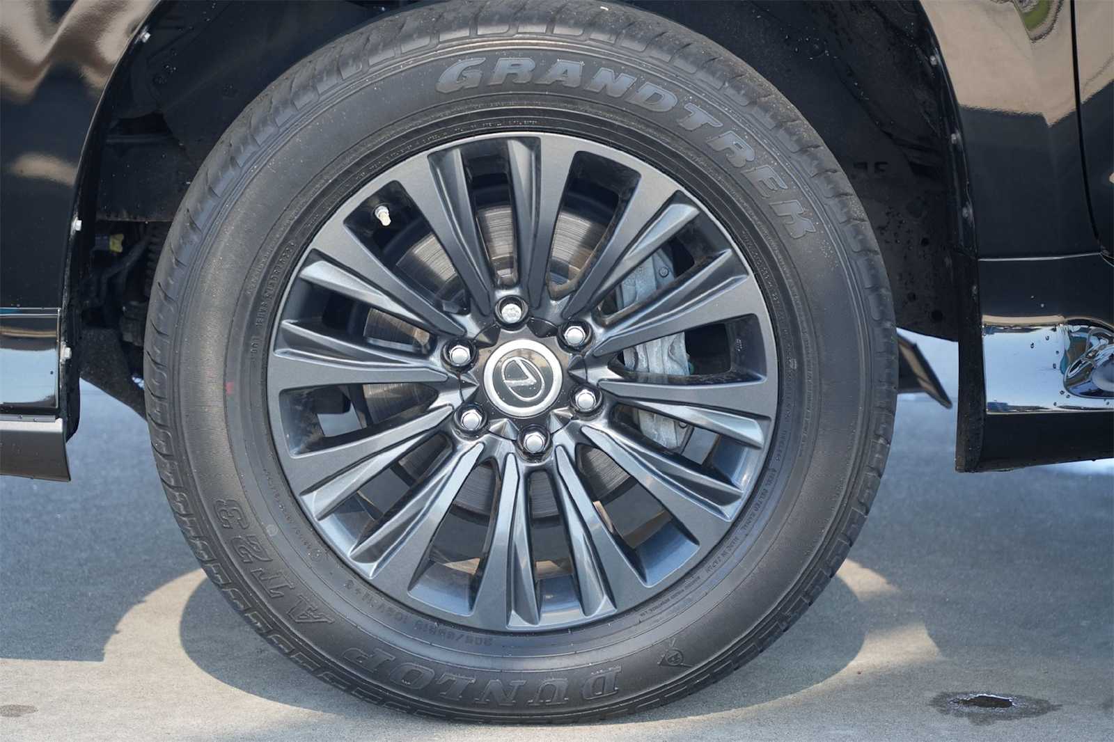 Thumbnail: 2023 Lexus GX - 7