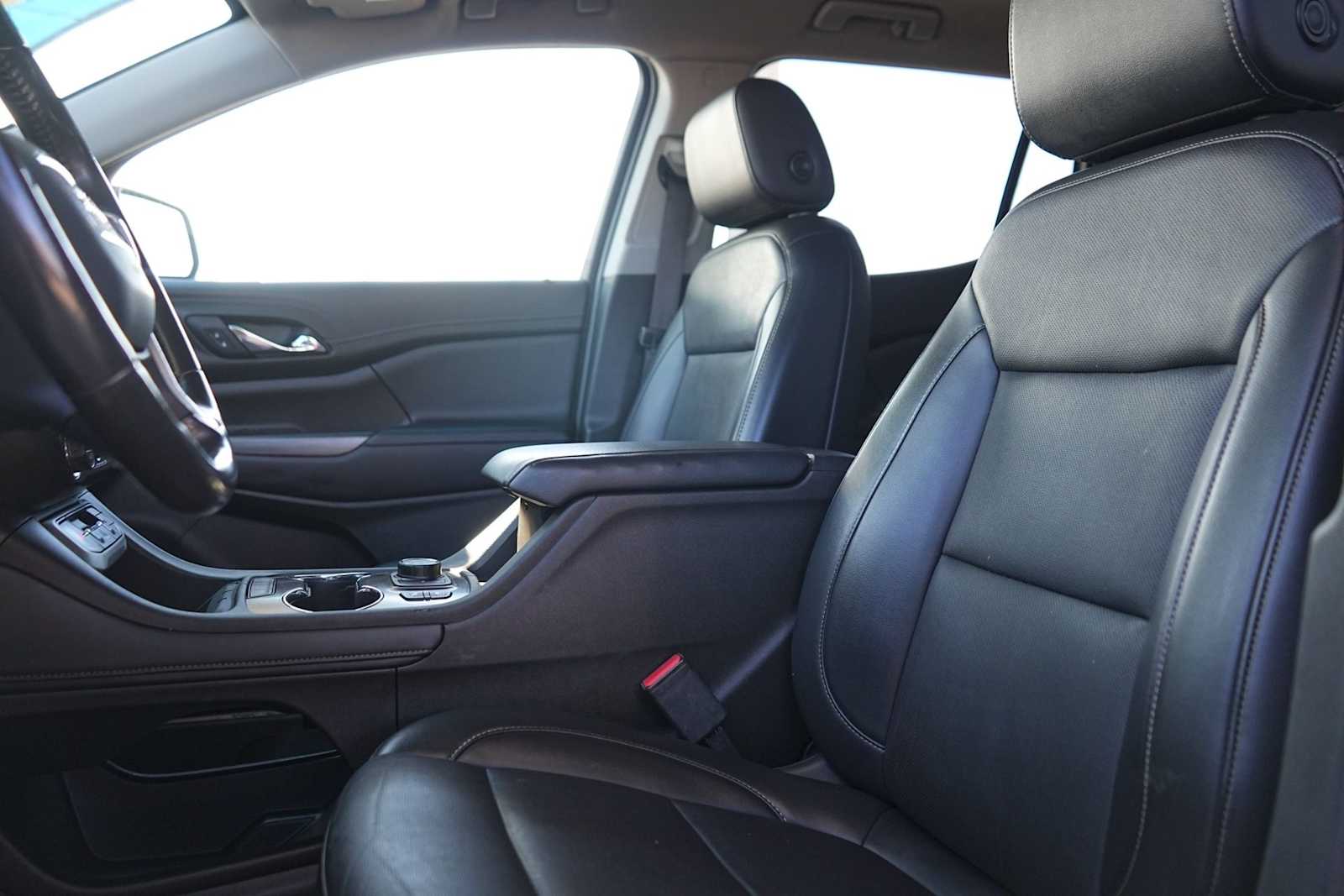 Thumbnail: 2021 GMC Acadia - 11