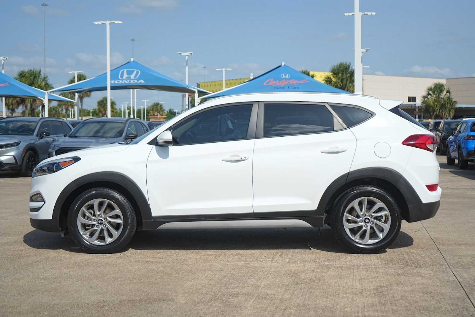 Thumbnail: 2017 Hyundai Tucson - 2