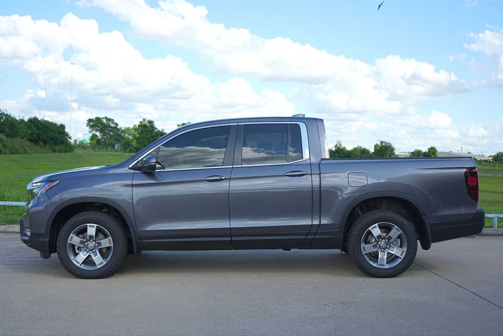 Thumbnail: 2026 Honda Ridgeline - 3