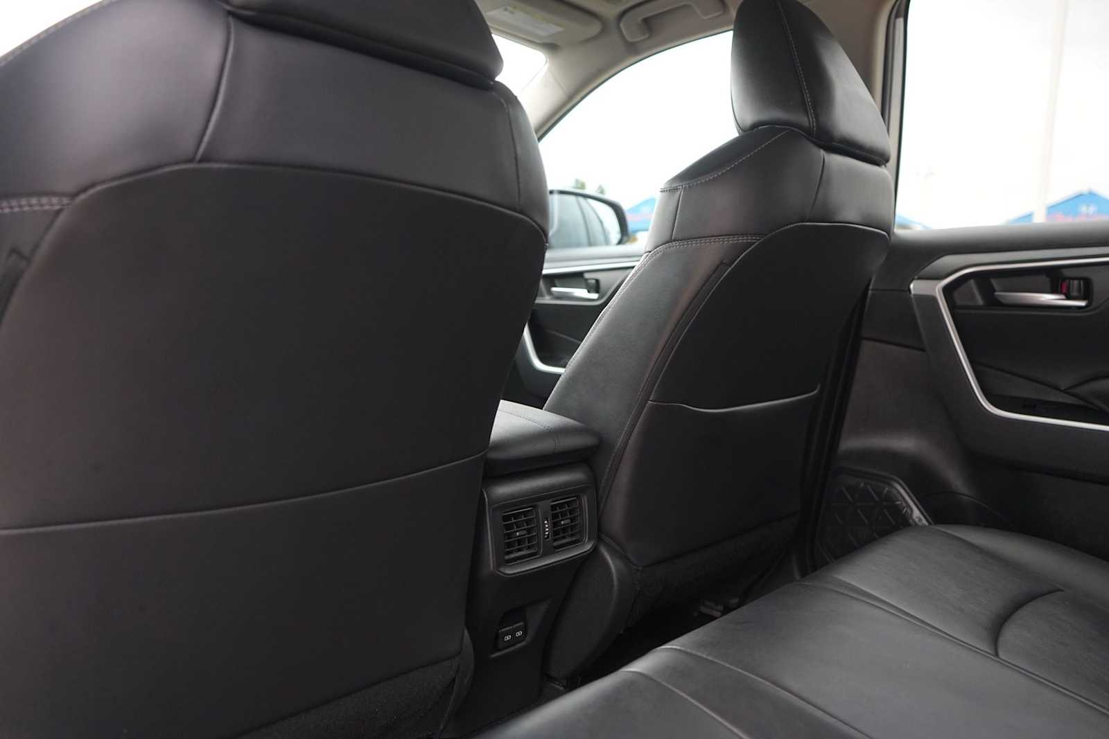 Thumbnail: 2024 Toyota RAV4 - 13