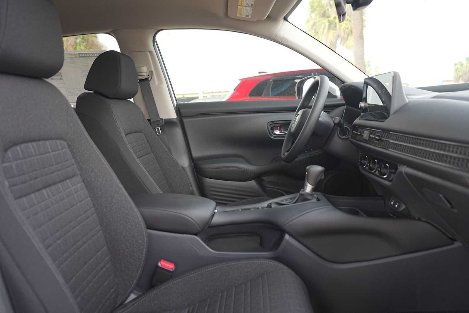 2026 Honda HR-V LX - Photo 14