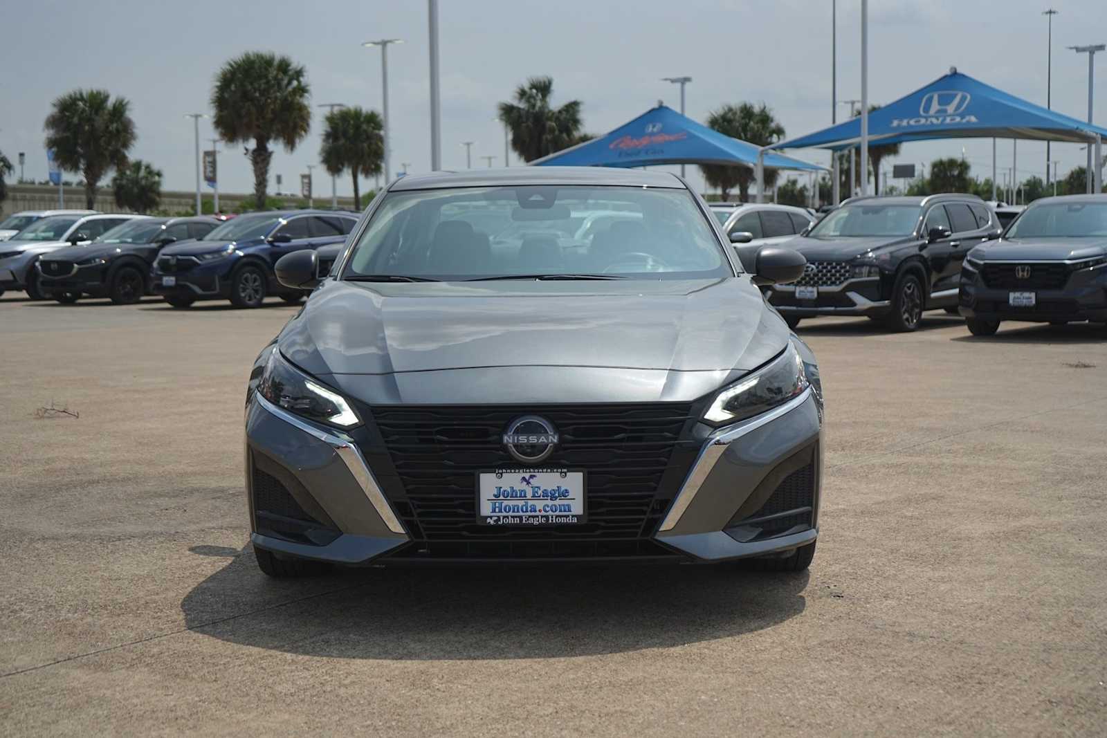 Thumbnail: 2025 Nissan Altima - 6