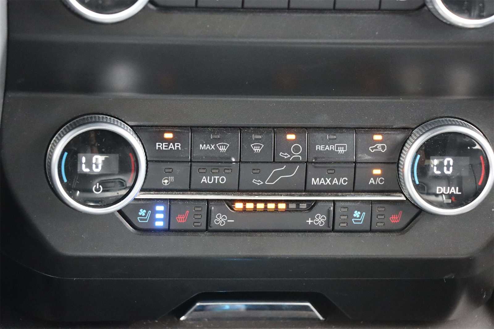 Thumbnail: 2021 Ford Expedition - 18