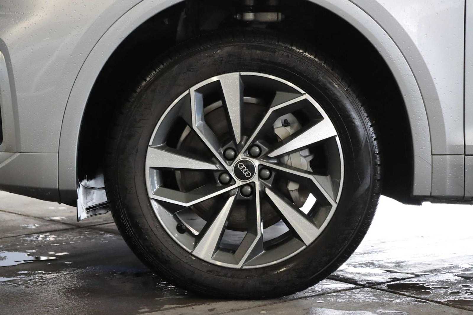 2023 Audi Q5 e Premium Plus 8