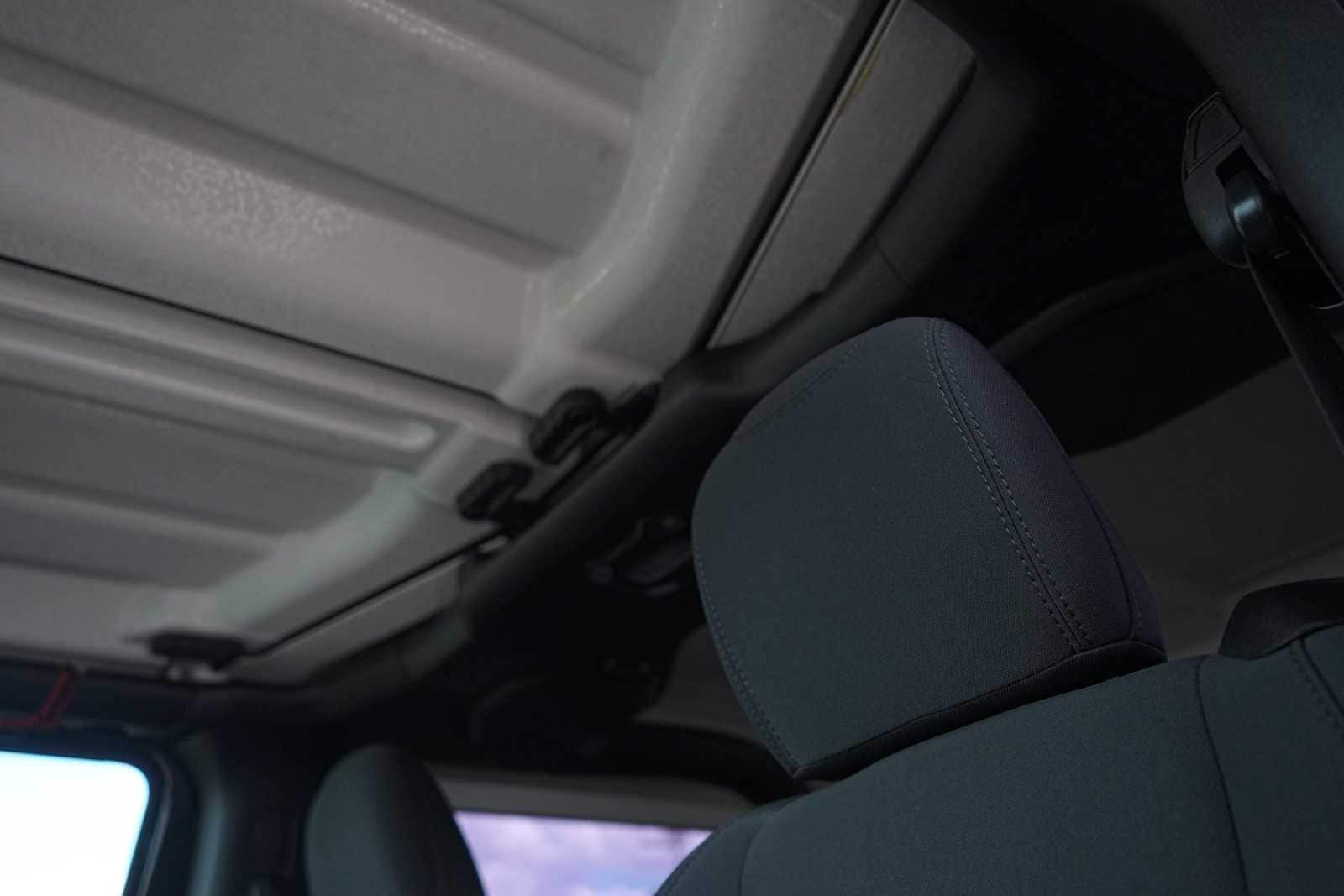 Thumbnail: 2020 Jeep Wrangler - 25