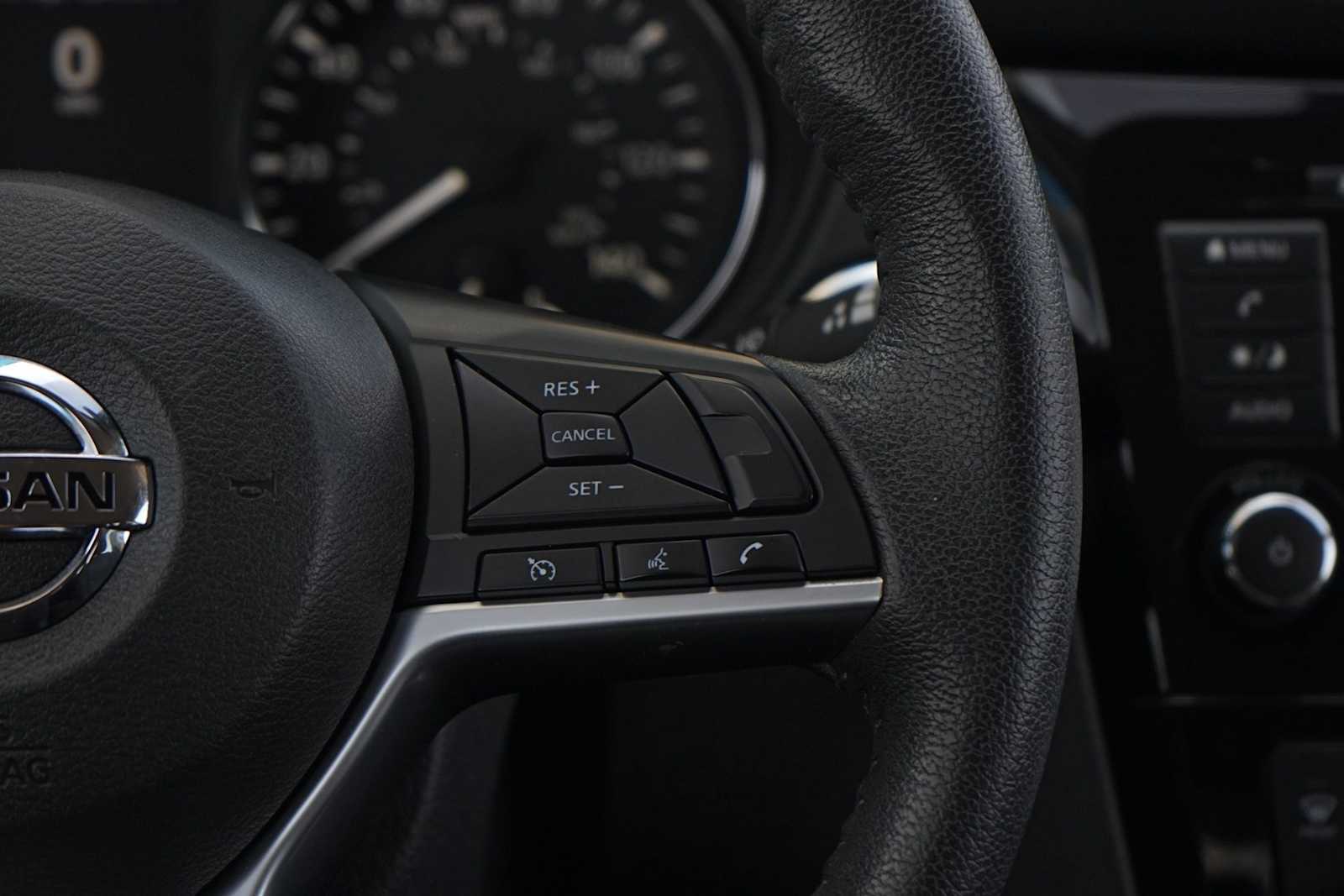 Thumbnail: 2020 Nissan Rogue - 18