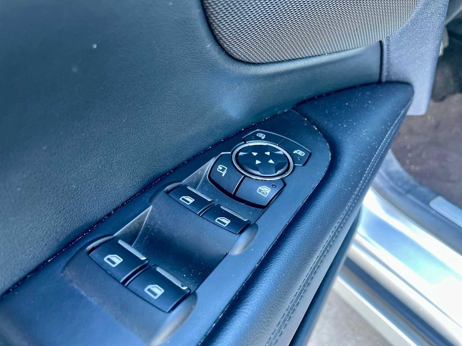 Thumbnail: 2019 Lincoln MKZ - 9