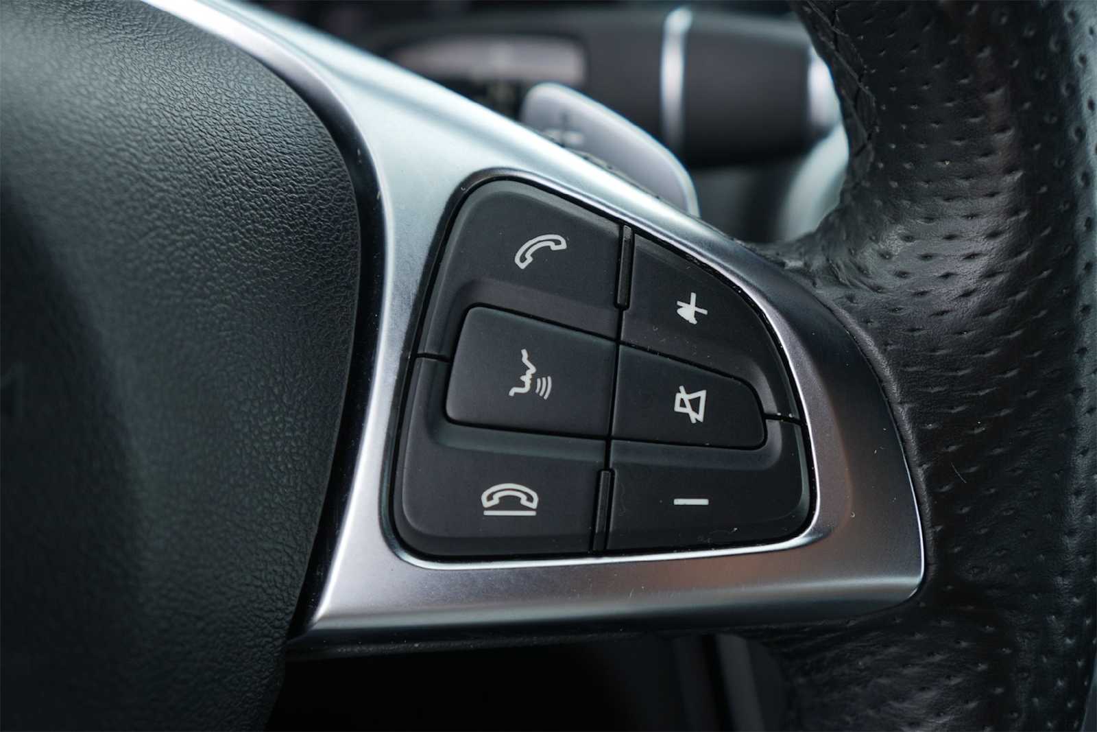 Thumbnail: 2015 Mercedes-Benz C-Class - 26