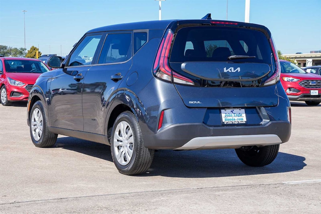 Used 2023 Kia Soul LX Hatchback