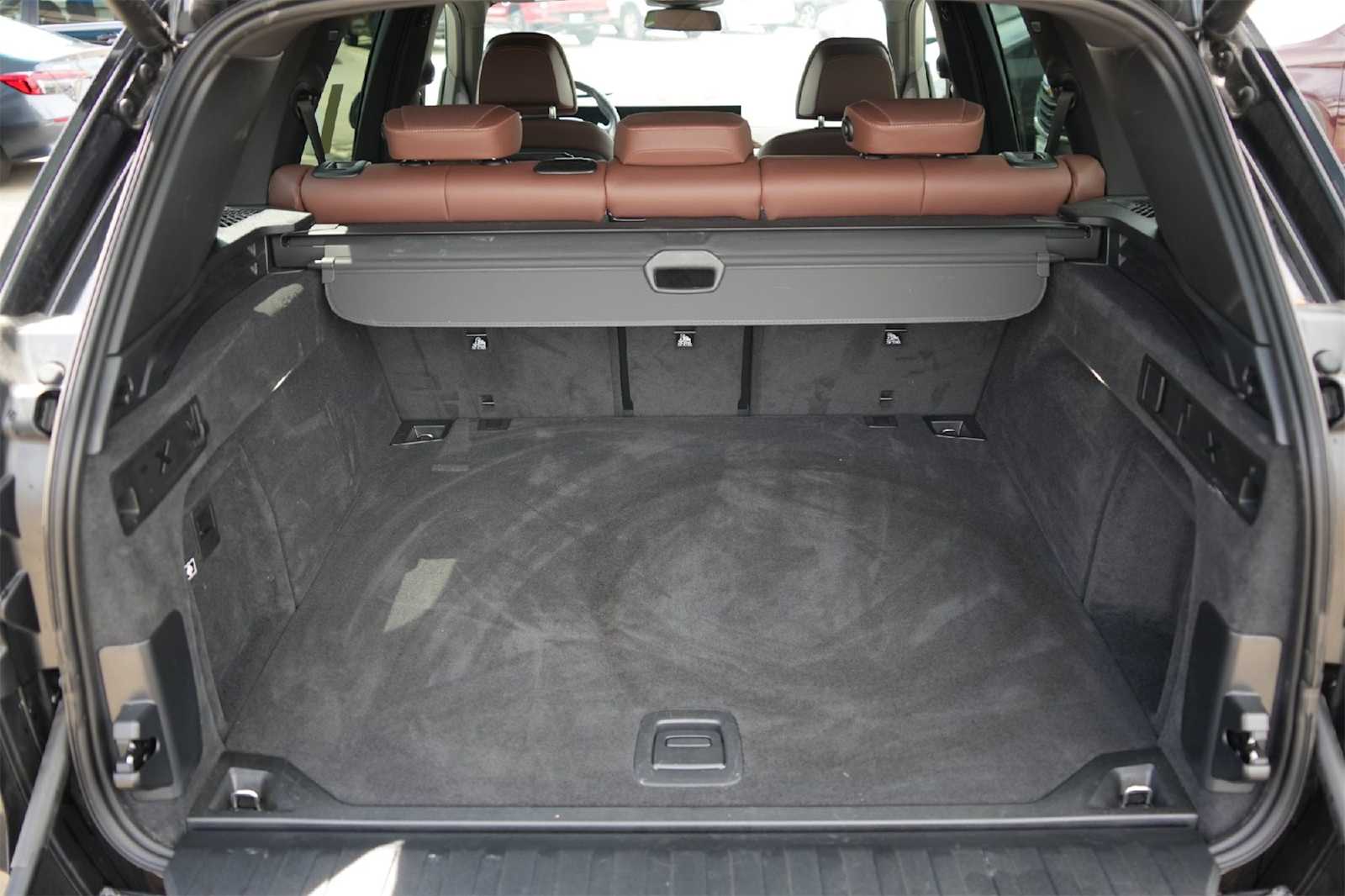 Thumbnail: 2025 BMW X5 - 18