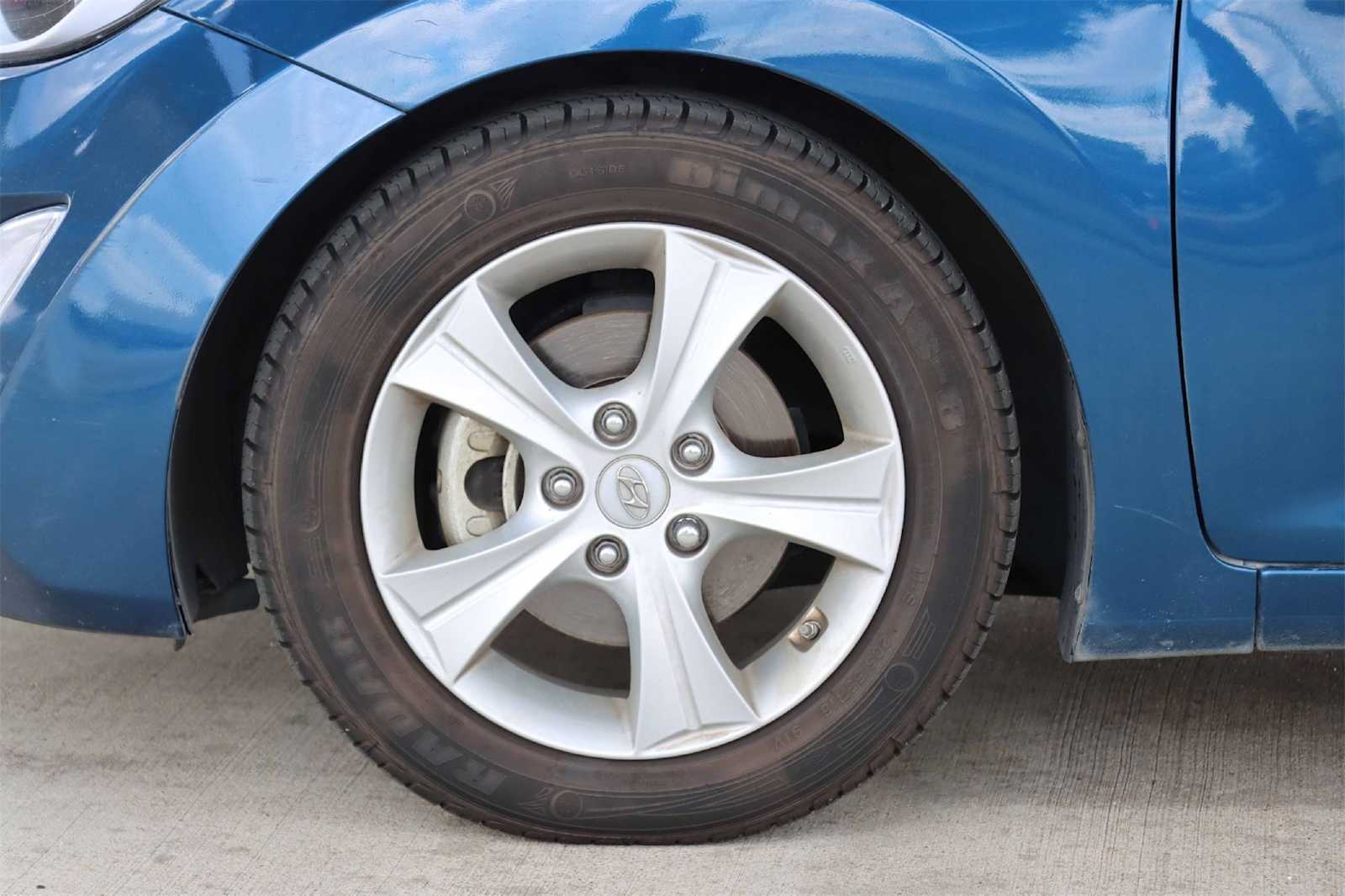 Thumbnail: 2016 Hyundai Elantra - 8