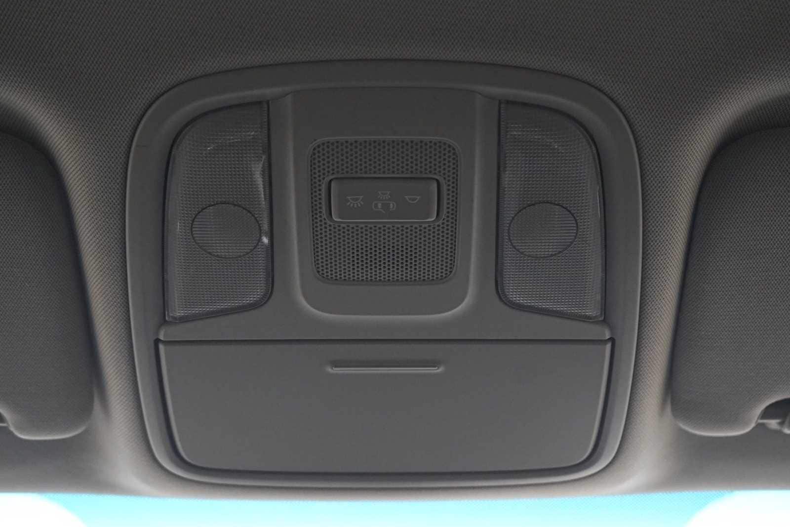 Thumbnail: 2018 Kia Optima - 25