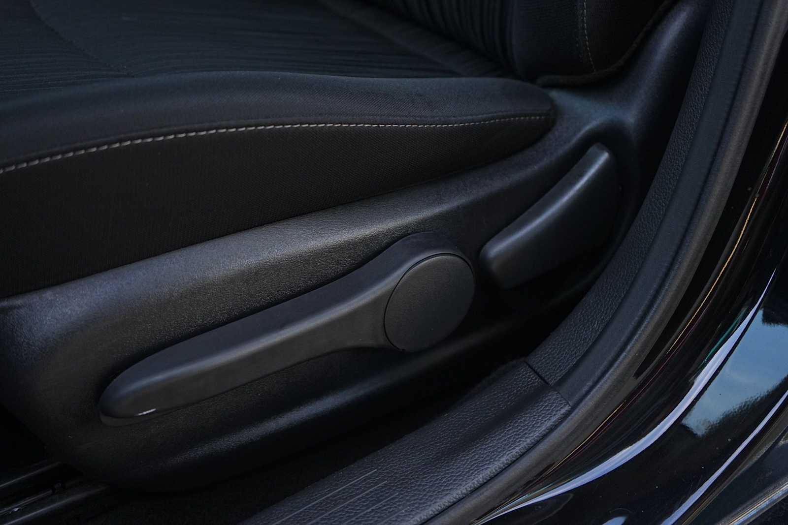 Thumbnail: 2019 Nissan Sentra - 12