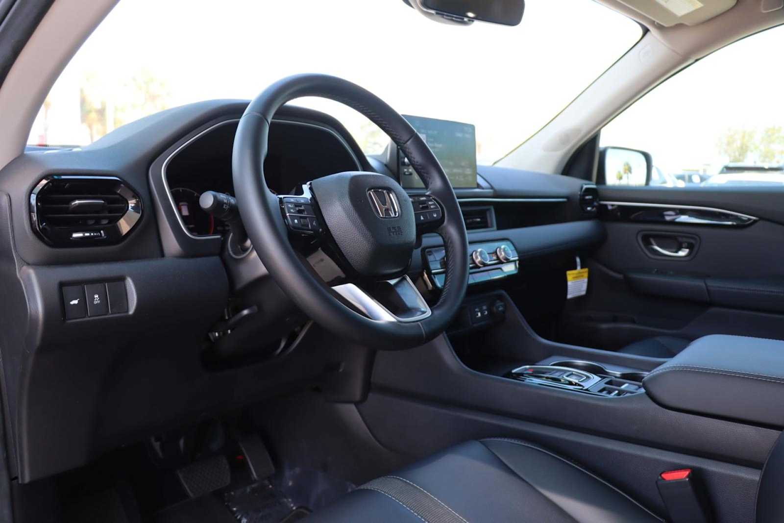 Thumbnail: 2025 Honda Pilot - 2