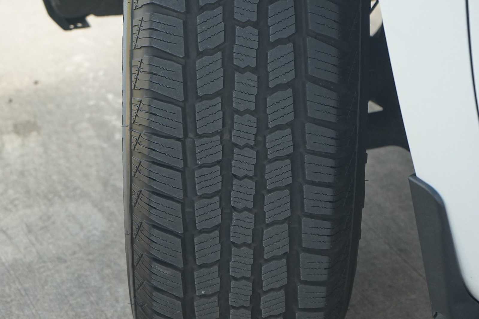 Thumbnail: 2020 Chevrolet Silverado 1500 - 29