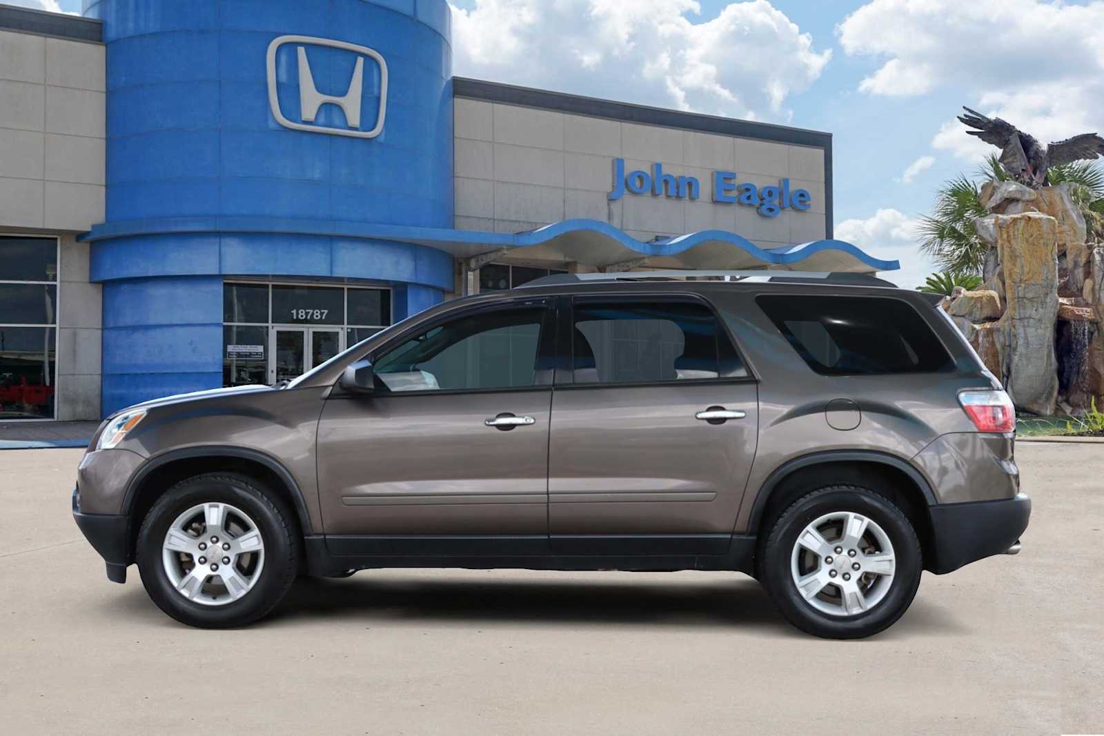 Thumbnail: 2012 GMC Acadia - 3