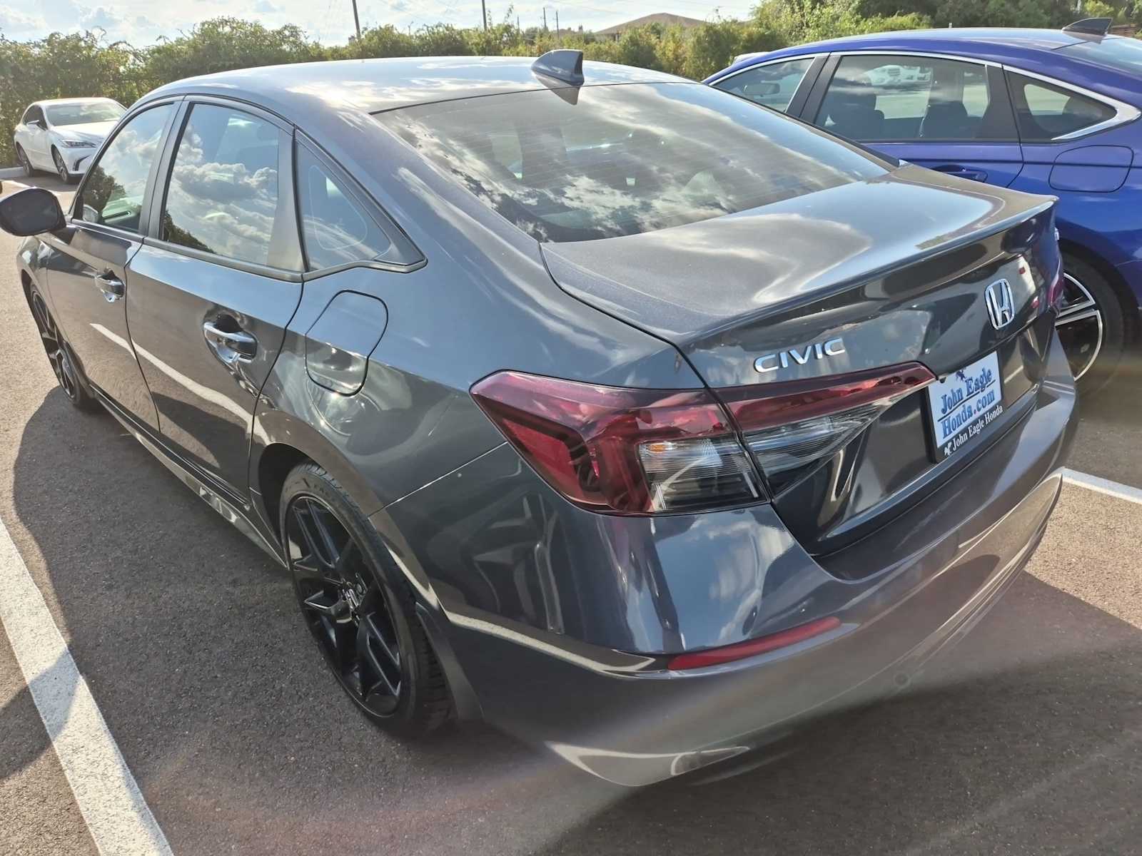 2025 Honda Civic Sport photo 2