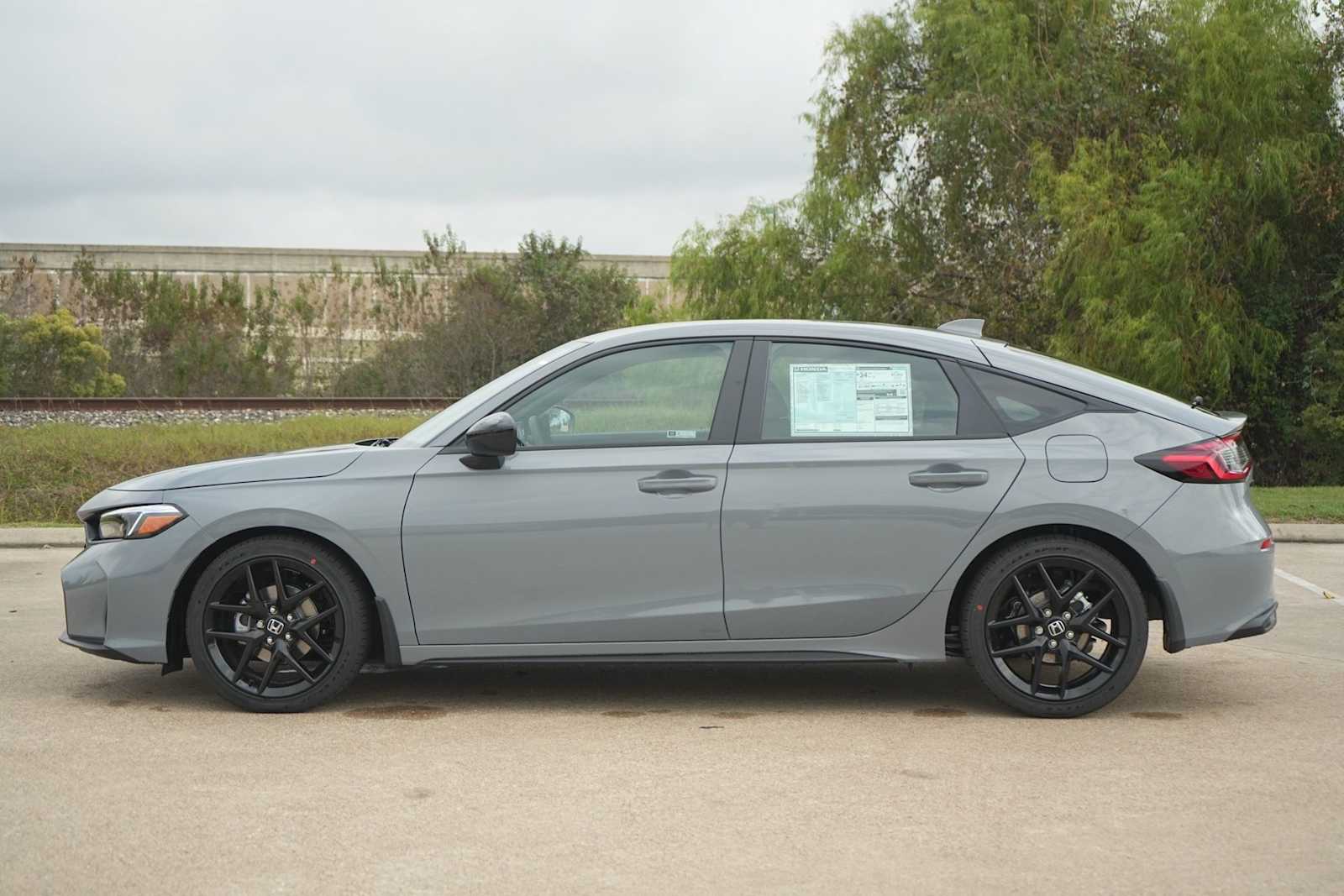 2026 Honda Civic Sport photo 3