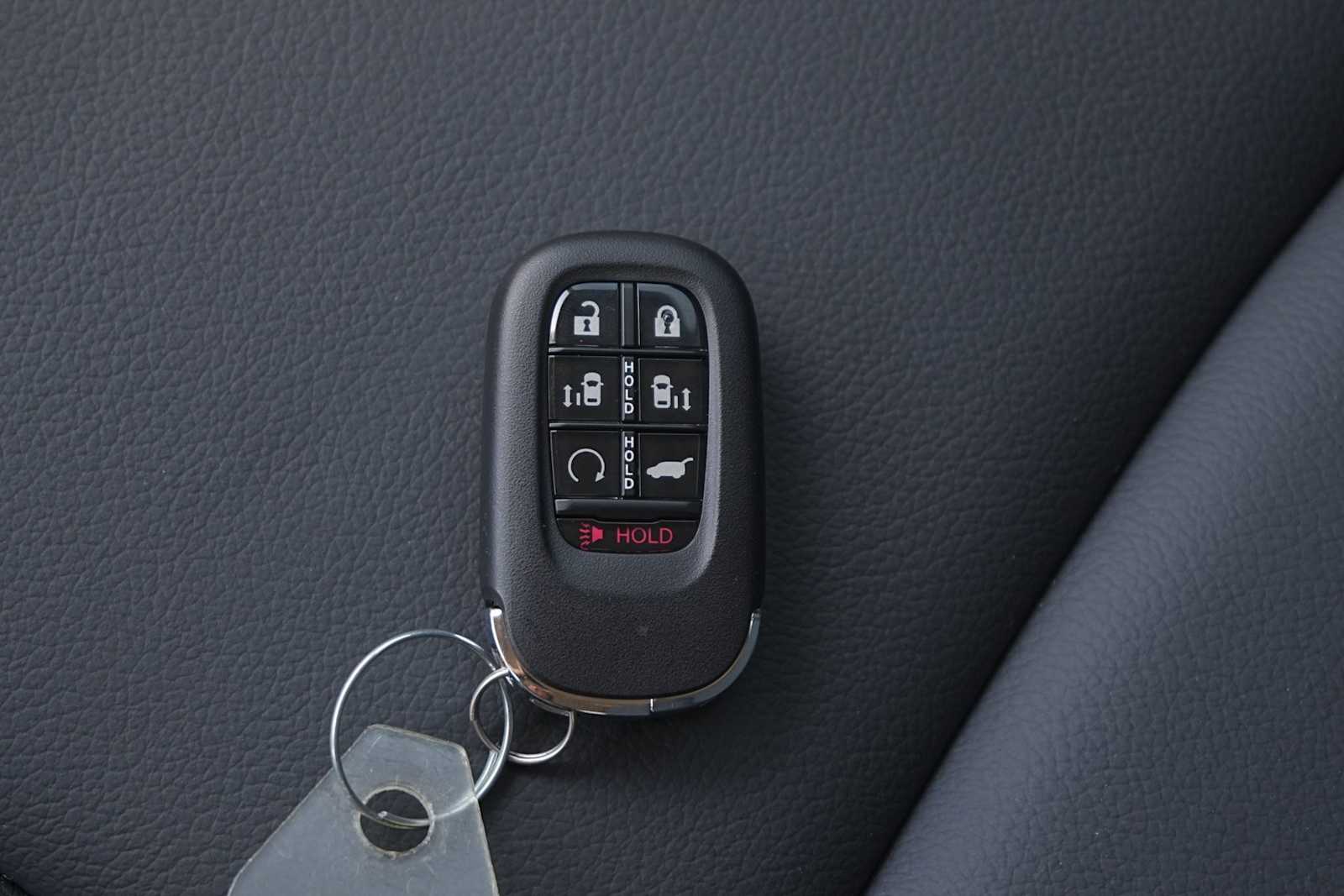 Thumbnail: 2026 Honda Odyssey - 21
