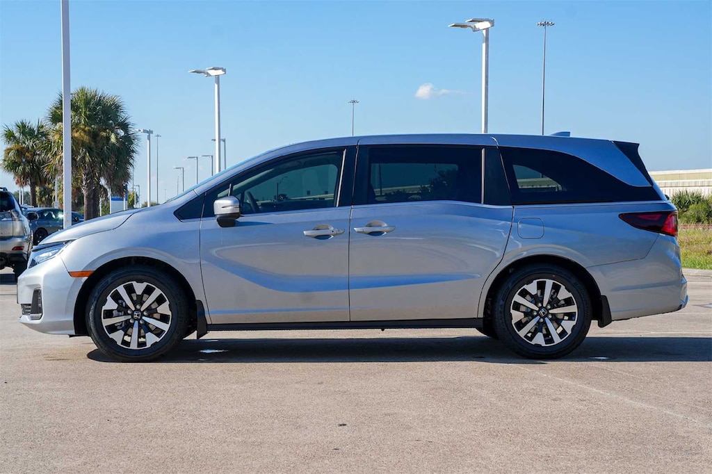 New 2026 Honda Odyssey EX-L Van Passenger