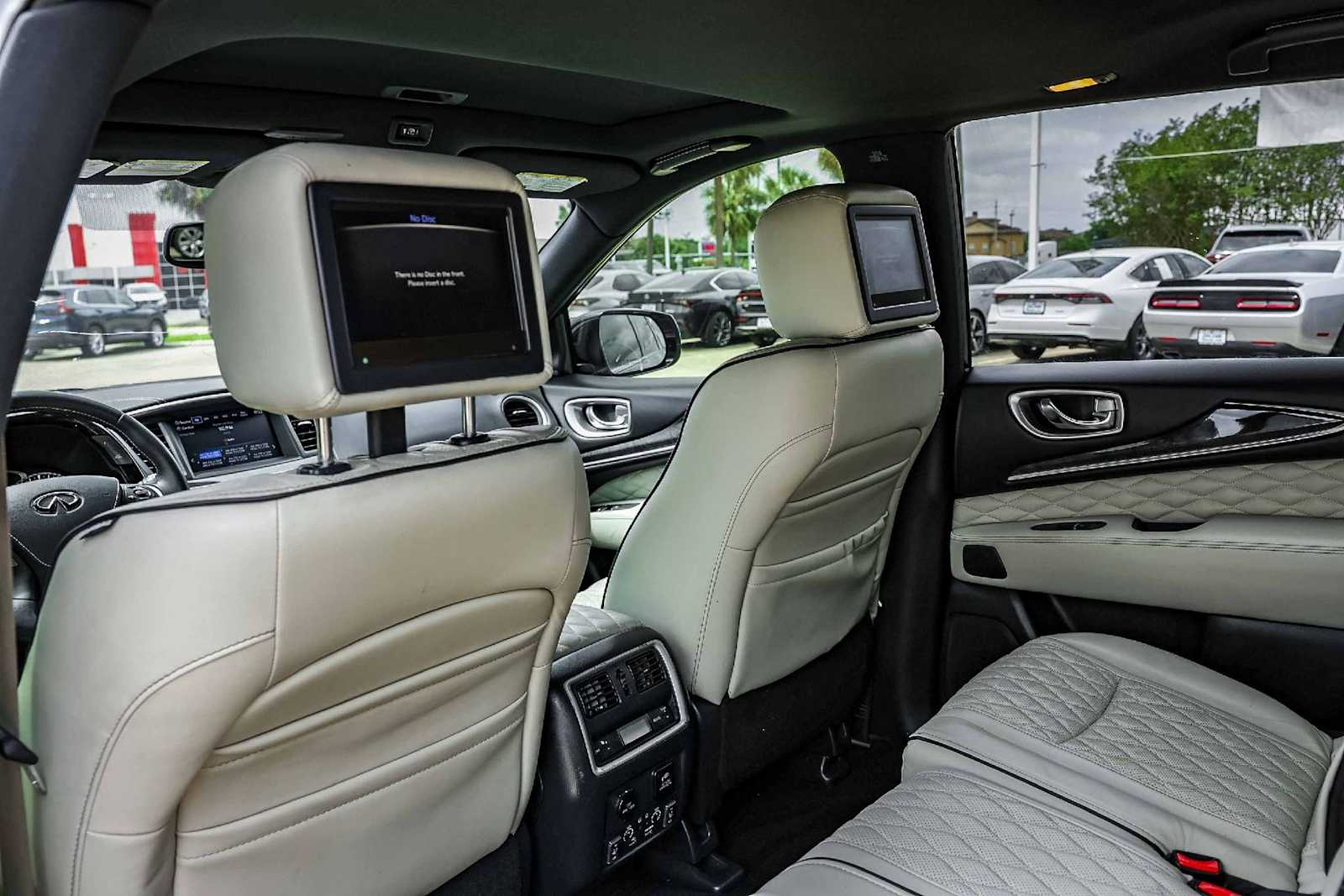 Thumbnail: 2019 INFINITI QX60 - 10