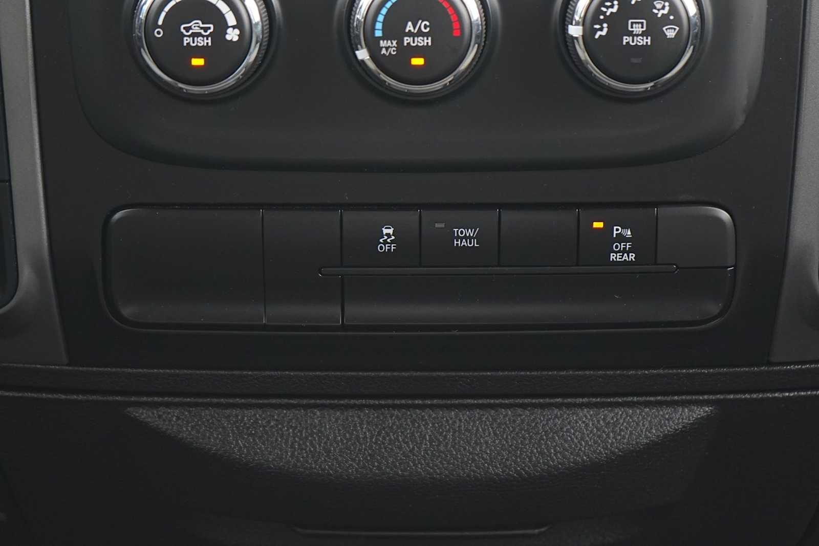 Thumbnail: 2024 RAM 1500 Classic - 23