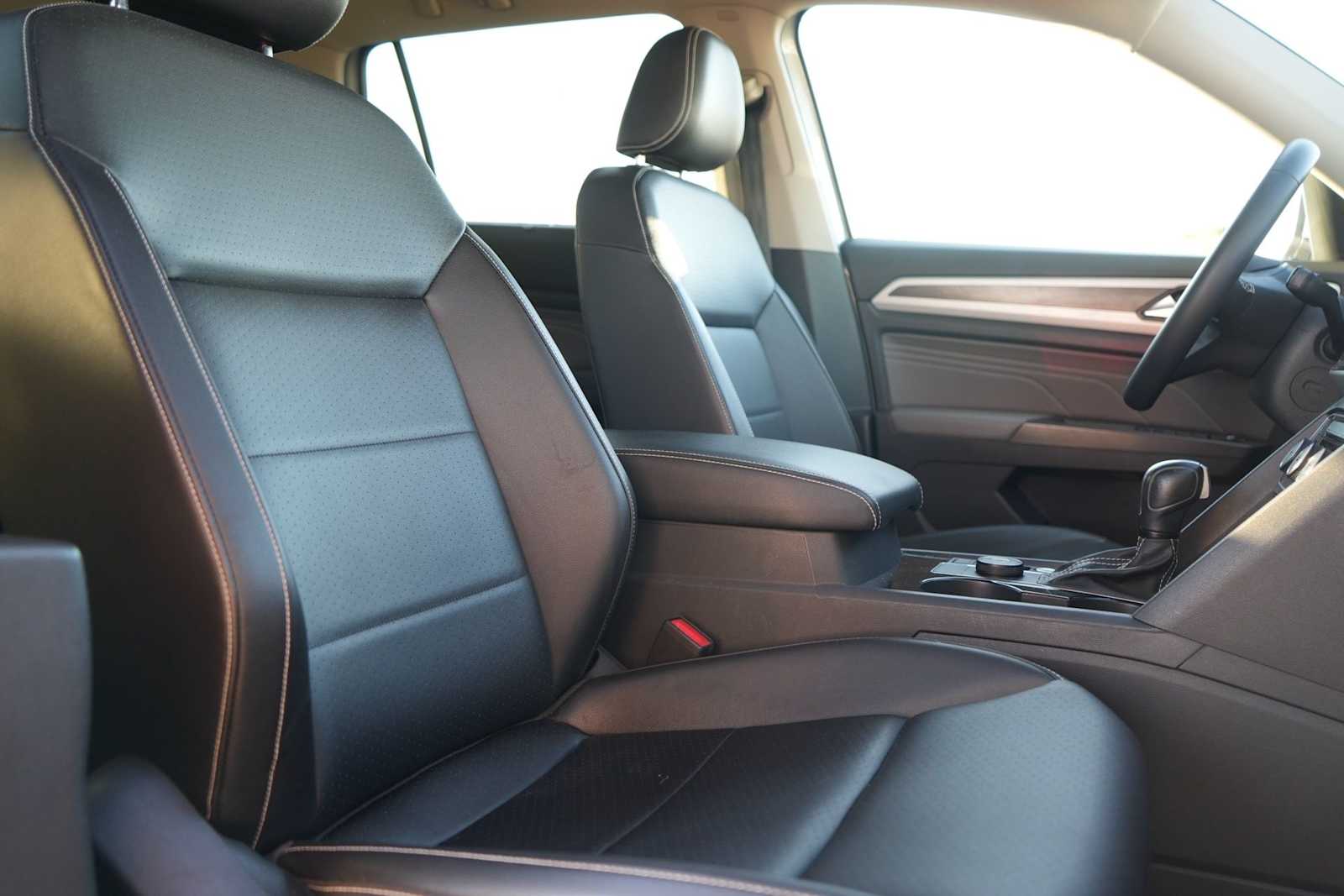 Thumbnail: 2022 Volkswagen Atlas - 14