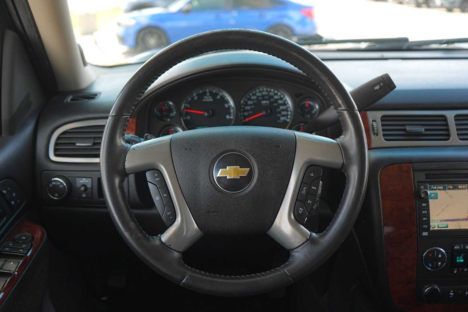 Thumbnail: 2011 Chevrolet Tahoe - 16