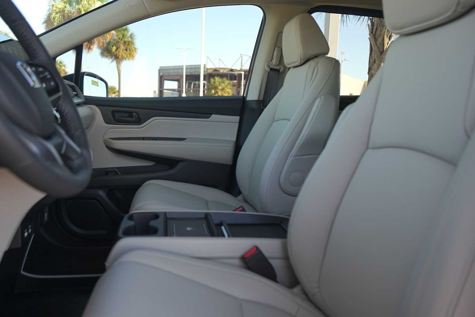 Thumbnail: 2026 Honda Odyssey - 11