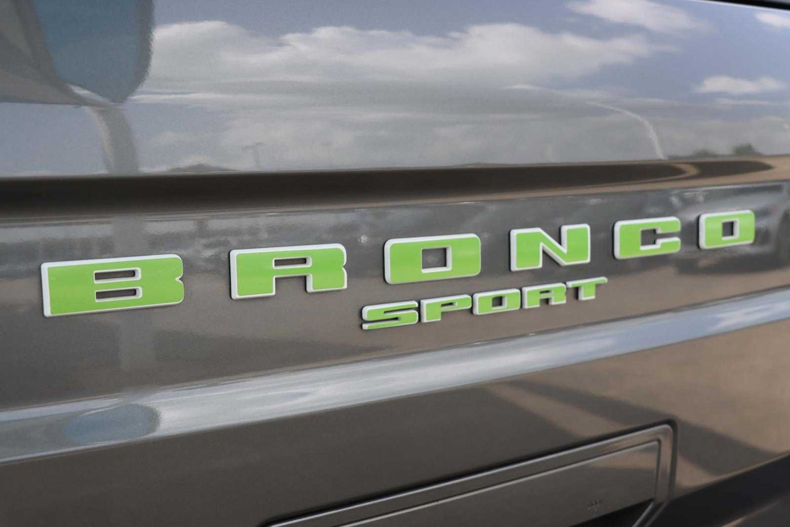 Thumbnail: 2022 Ford Bronco Sport - 8