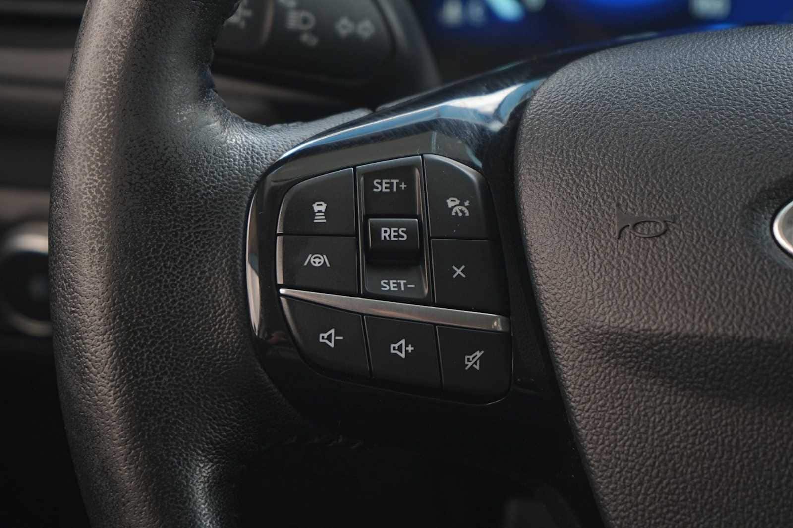Thumbnail: 2021 Ford Escape - 16