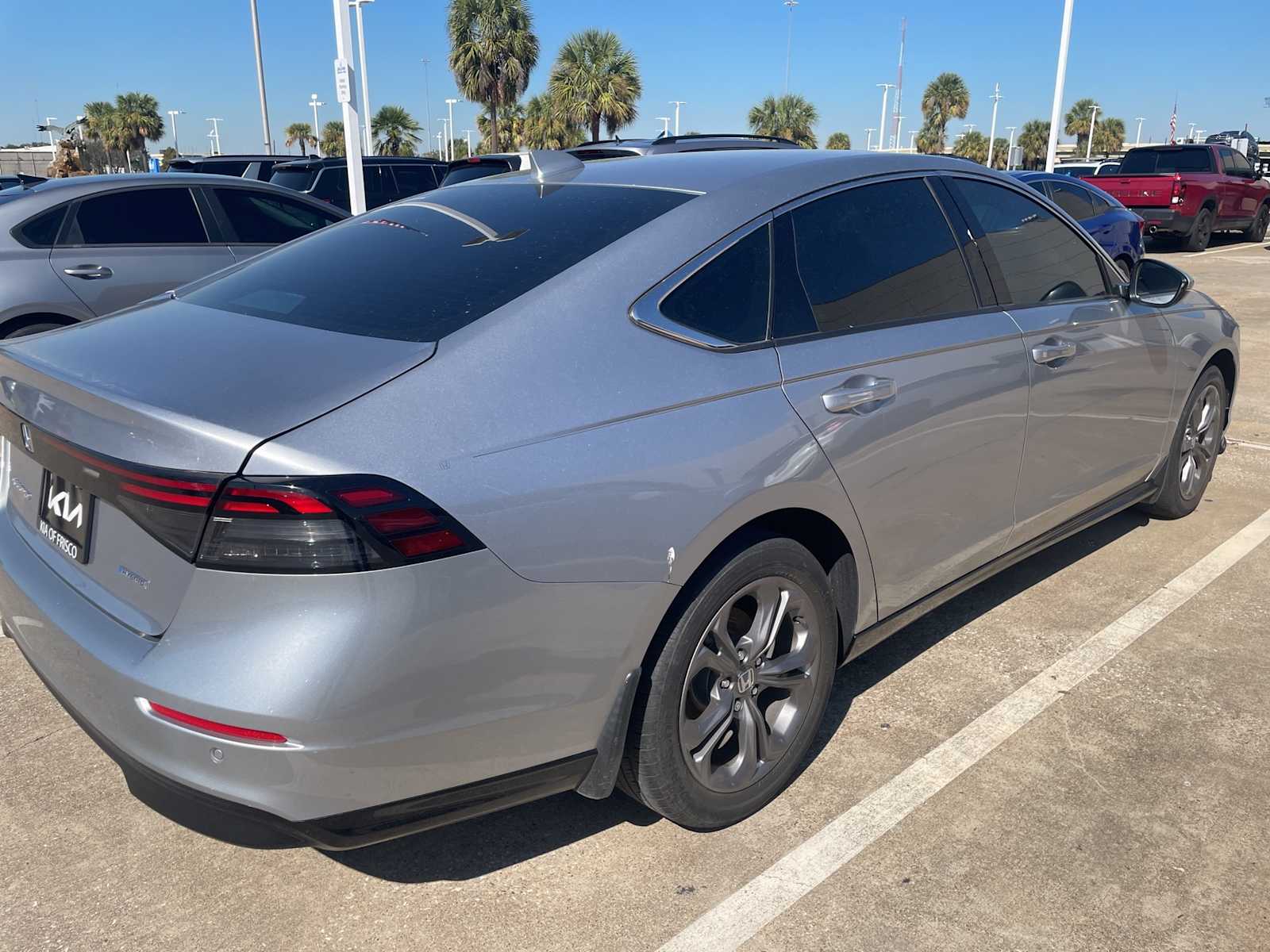2023 Honda Accord Hybrid EX-L photo 3