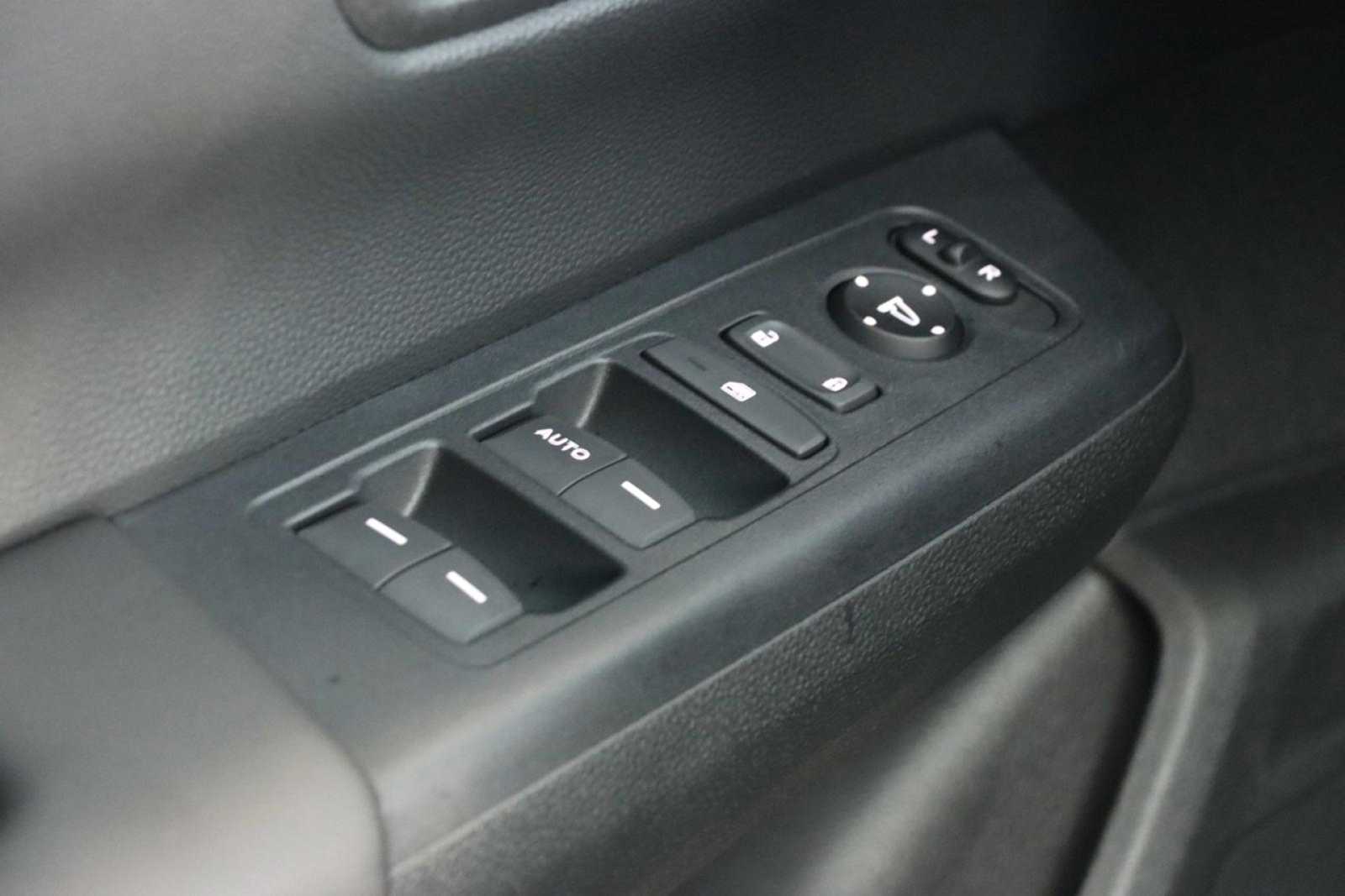 2025 Honda CR-V LX 21