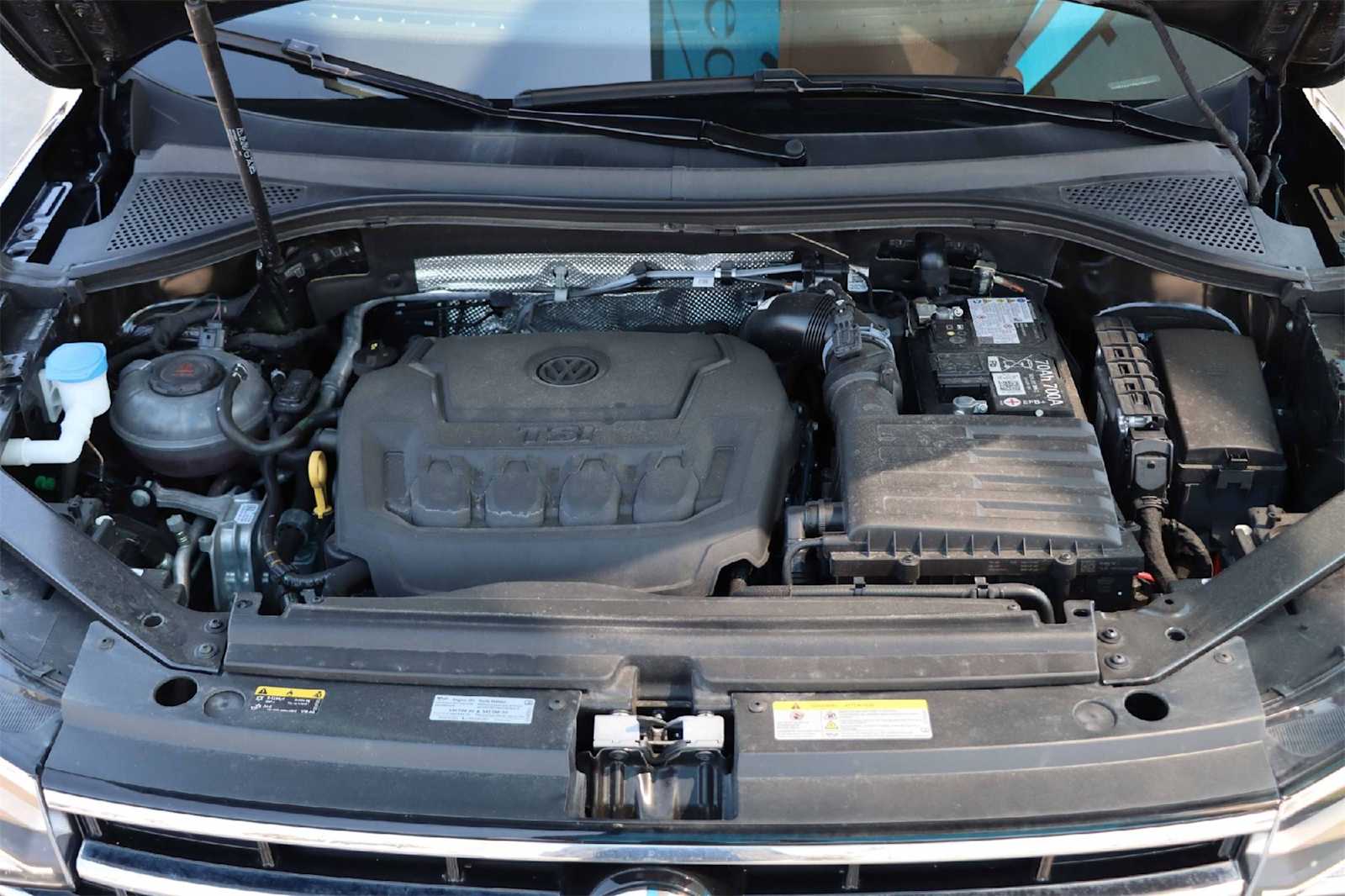 Thumbnail: 2024 Volkswagen Tiguan - 9