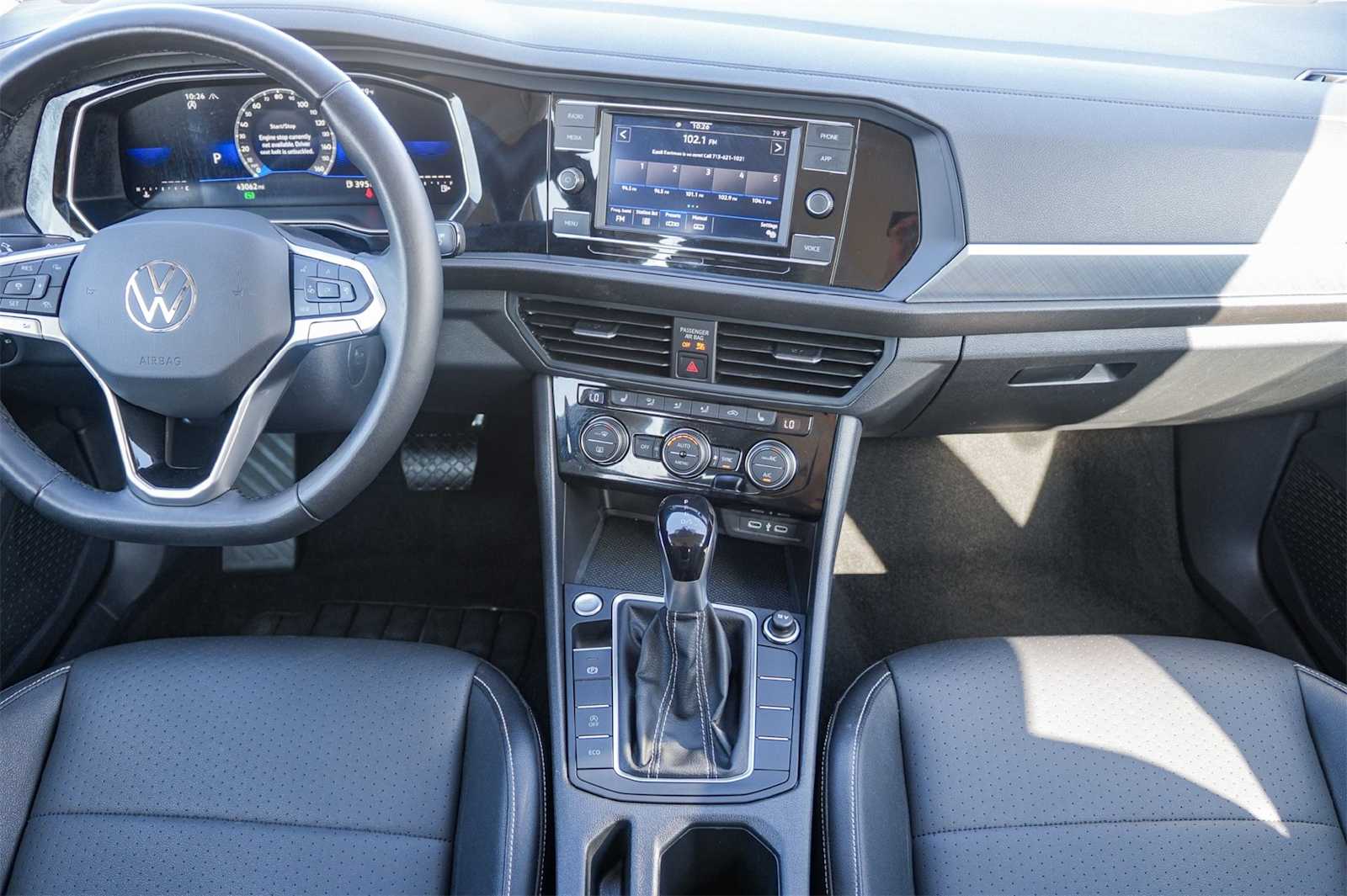 Thumbnail: 2024 Volkswagen Jetta - 10