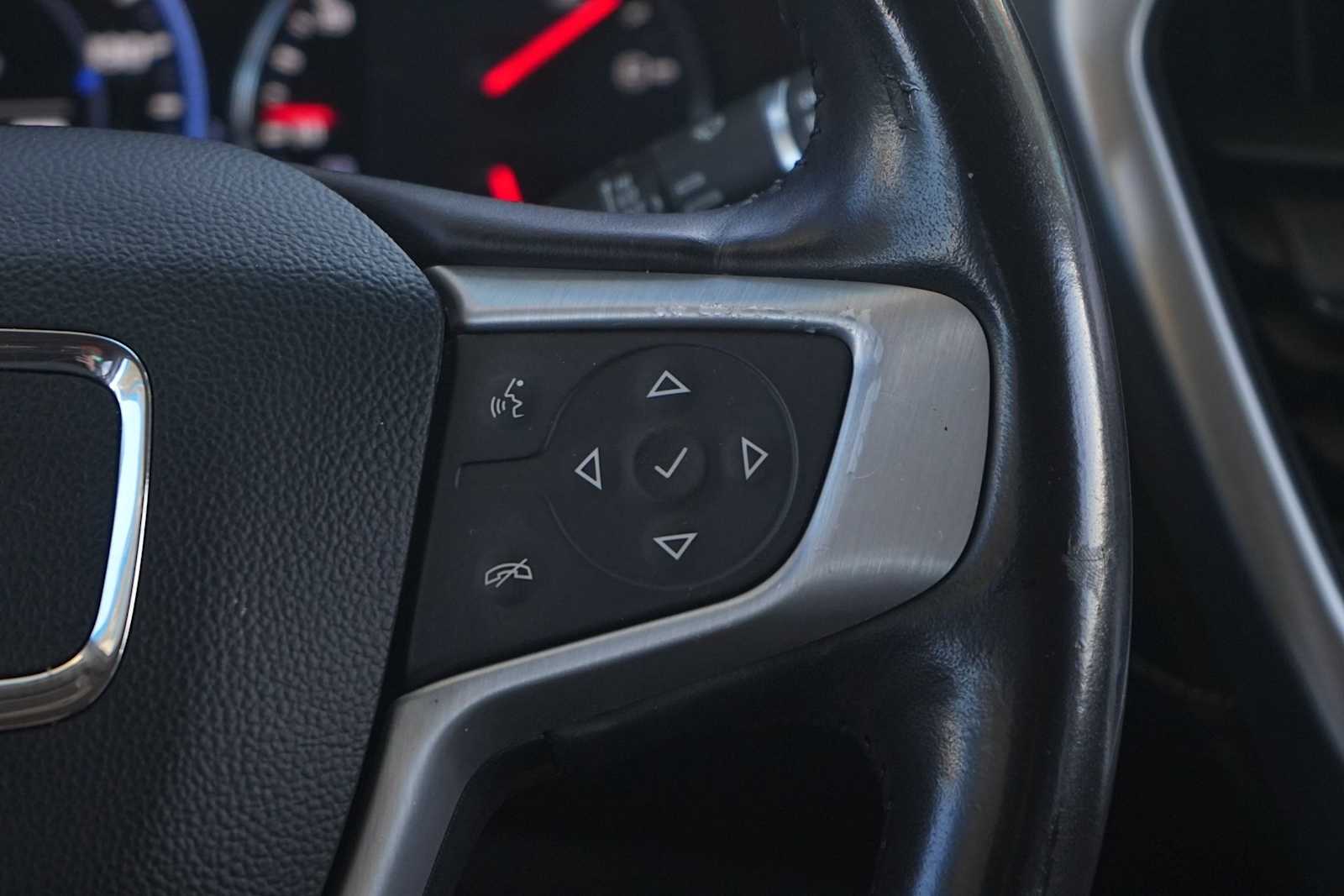 Thumbnail: 2021 GMC Acadia - 18